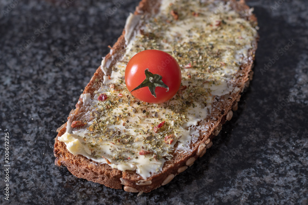 Gesundes Brot mit kräutern Gesundes Brot mit kräutern