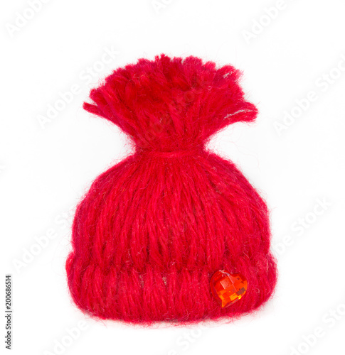 gorgeous brooch-hat in red