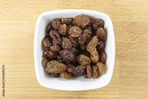 Raw Sultanas or Raisins