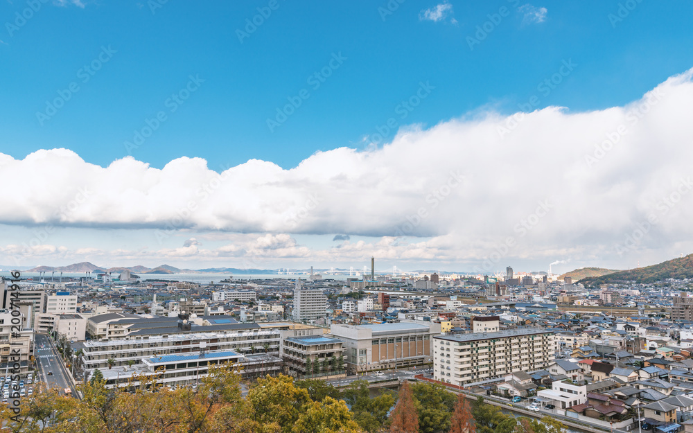 丸亀城から丸亀市街と瀬戸内の眺望