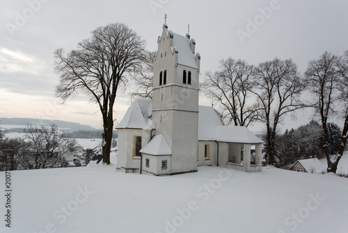 Kirche in Degernau im Winter