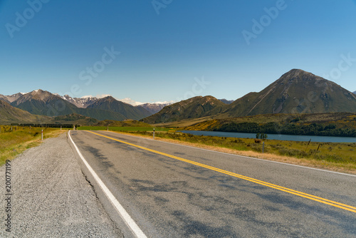 On the road leading to Auther’s Pass National Park, New Zealand natural landscape