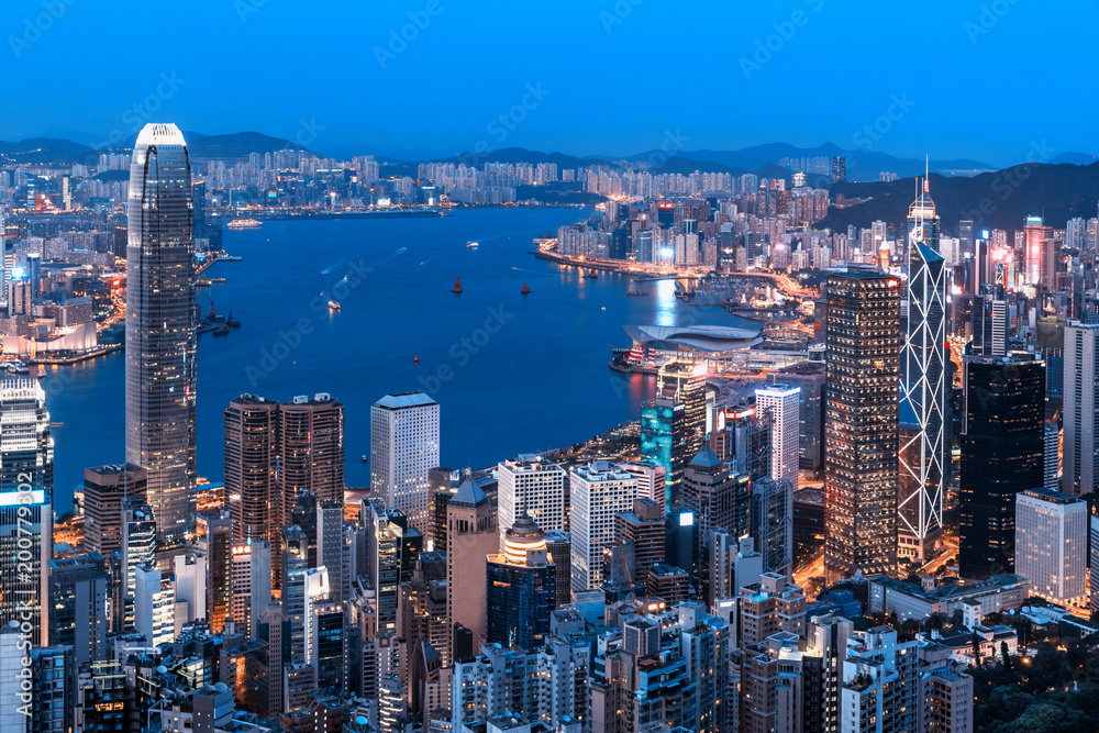 Fototapeta premium Hong Kong city view from the Peak at twilight