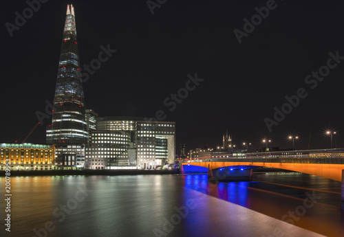 Beautiful London City skyli...