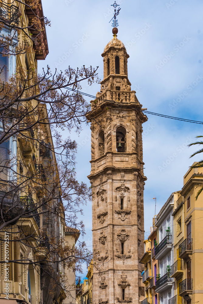 Fototapeta premium Torre Santa Catalina Valencia Hochformat