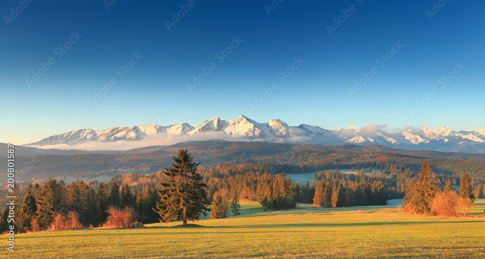Fototapeta premium Picturesque morning in Tatra mountains