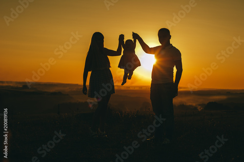 family wiht a great landscape