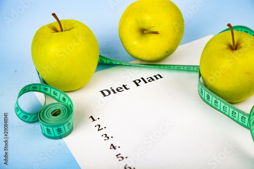 Apples,  diet plan and measuring tape