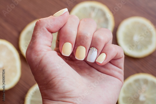 Lemon manicure
