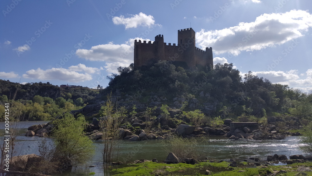 Fototapeta premium Castelo de Almourol. Rio Tejo