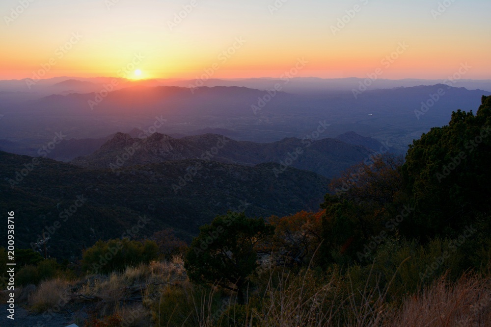 Obraz premium Southern Arizona Sunset Sells Tohono O'Odham Southwest Mountains