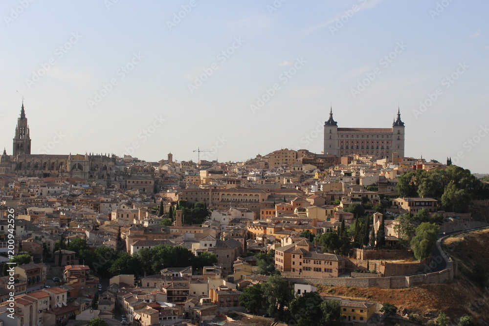 Panorámica del skyline de la ciudad medieval de Toledo (España)