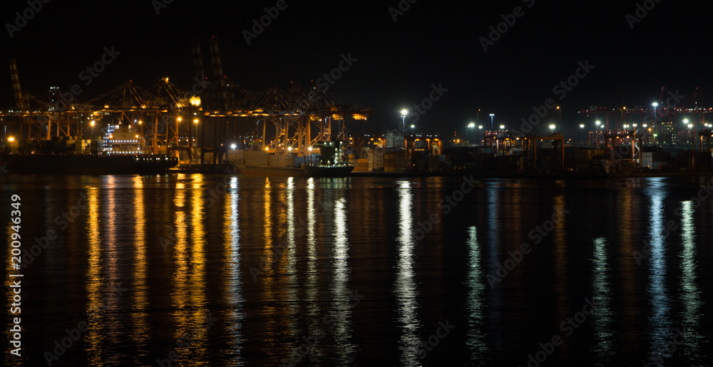 Hafen Colombo bei Nacht
