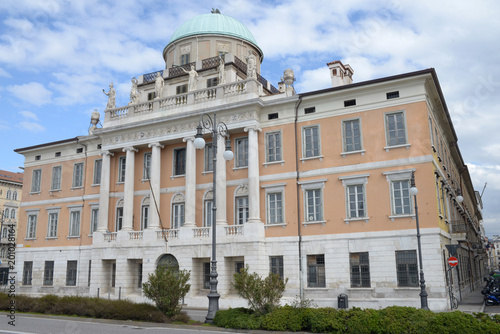 Palais Carciotti à Trieste photo