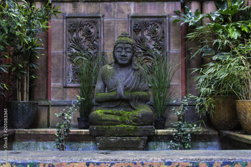 20180402-1110-buddhastatue-front 20180402-1110-buddhastatue-front