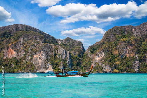 Traditional thai long tail boat in the bay of Phi Phi Island (Ko Phi Phi), Thailand