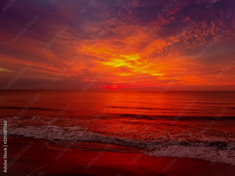 Sunrise  at the ocean 