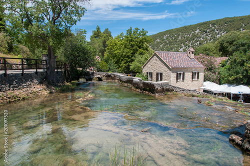 O Parque Nacional de Krka situa-se na Croácia e é muito conhecido pelas suas sete cascatas photo