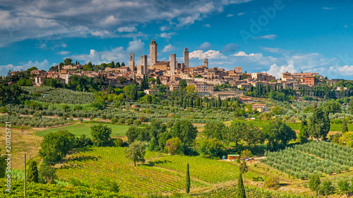 Obraz na płótnie Beautiful view of the medieval town of San Gimignano, Tuscany, Italy w salonie