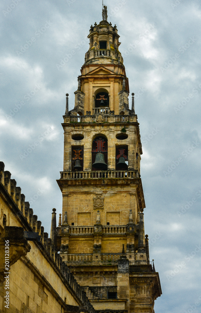 Torre-campanario de la Mezquita-Catedral de Córdoba, España