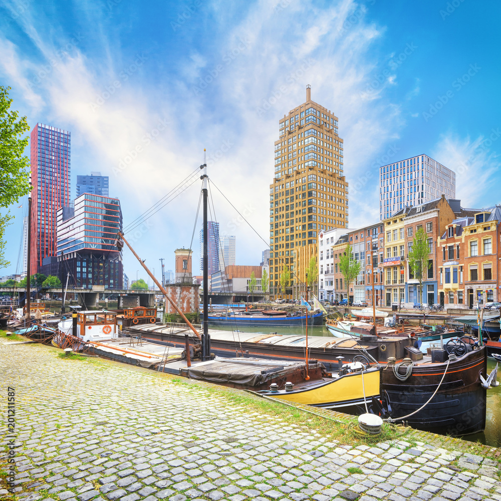 Obraz premium Veerhaven and Maritime quater Scheepvaartkwartier of Rotterdam