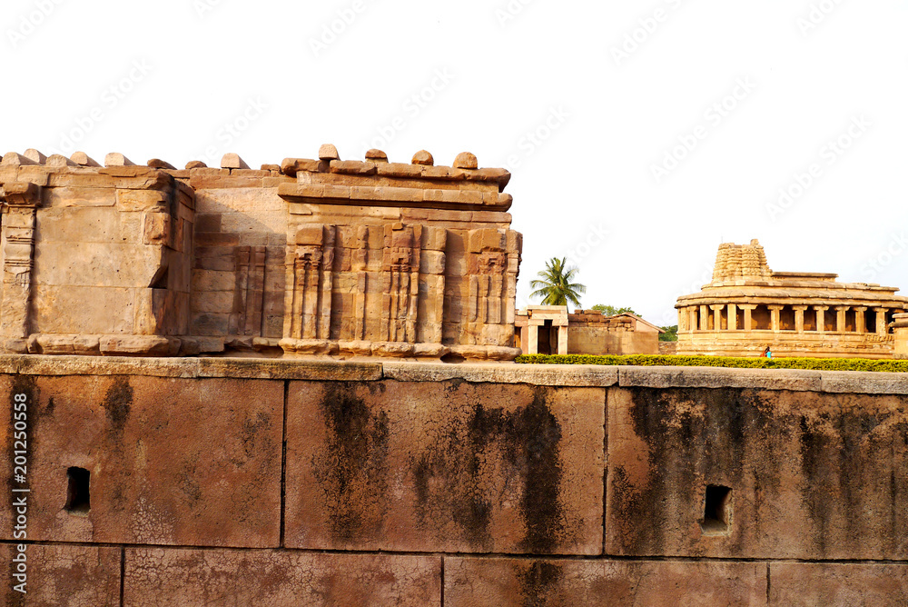 Храмовый комплекс Дурга в селении Айхоле штата Карнатака в Индии 