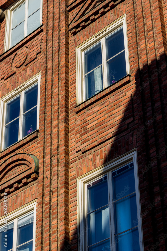 Fototapeta premium Ceglana elewacja budynku w Östersund