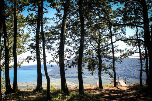 panorama of the lake of vico © Andre