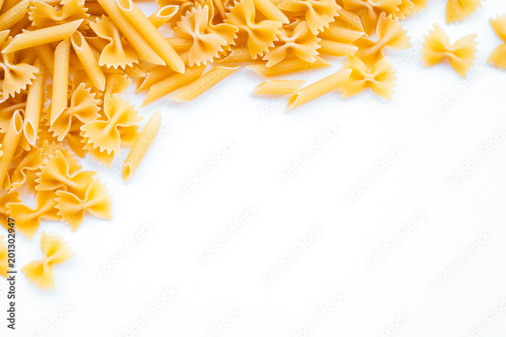 Fototapeta premium Raw pasta backgroung