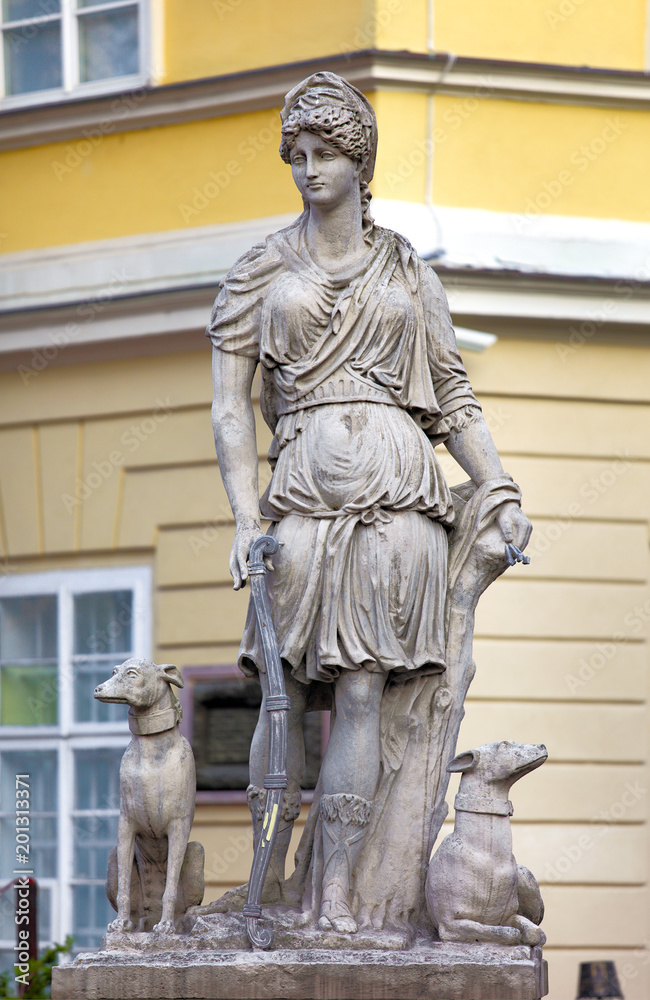 Obraz premium Lviv, Ukraine - historic city center, Old Town quarter and Market Square with Diana Statue in front of City Hall