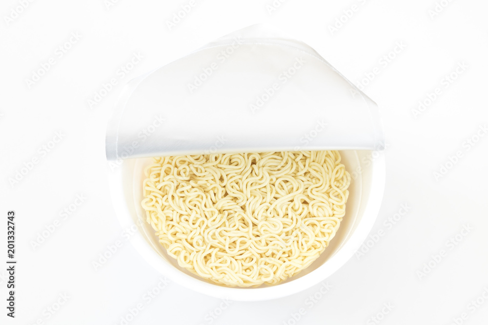 お湯入れる前のカップラーメン Stock 写真 Adobe Stock