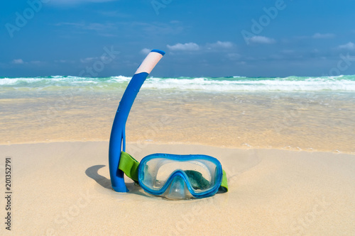 Schilderij op canvas Dive mask and snorkel, snorkelling