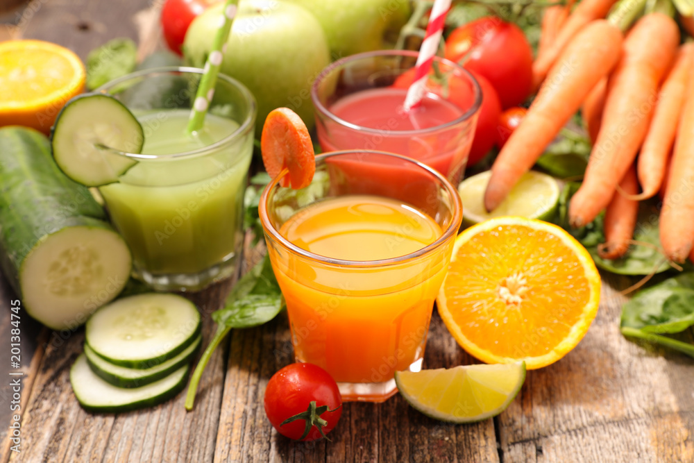 Fototapeta premium fruit and vegetable juice