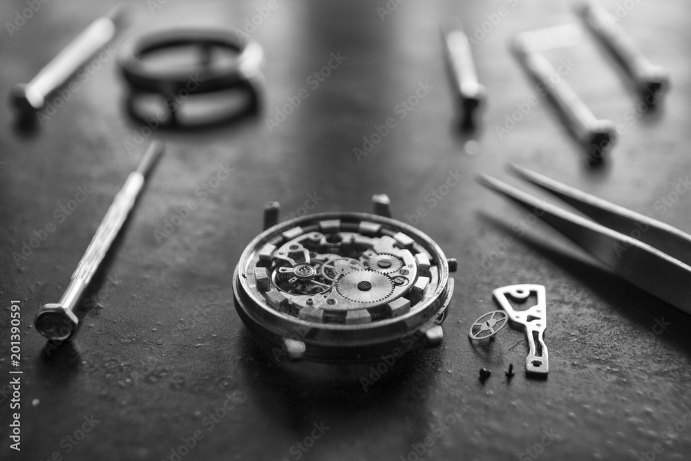 Mechanical watch repair Mechanical watch repair
