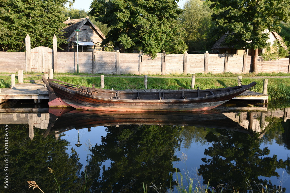 Torgelow, slavisches Ruderboot auf der Uecker