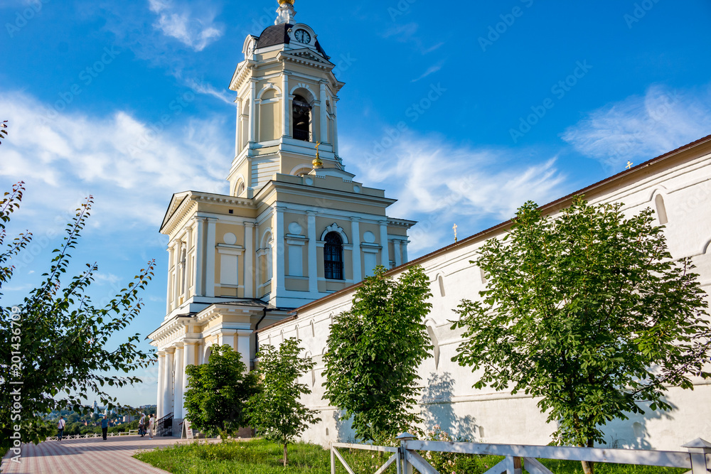 Fototapeta premium SERPUHOV, RUSSIA - AUGUST 2017: Vysotsky monastery (Vysotskiy monastyr). Orthodox monastery in Serpukhov 