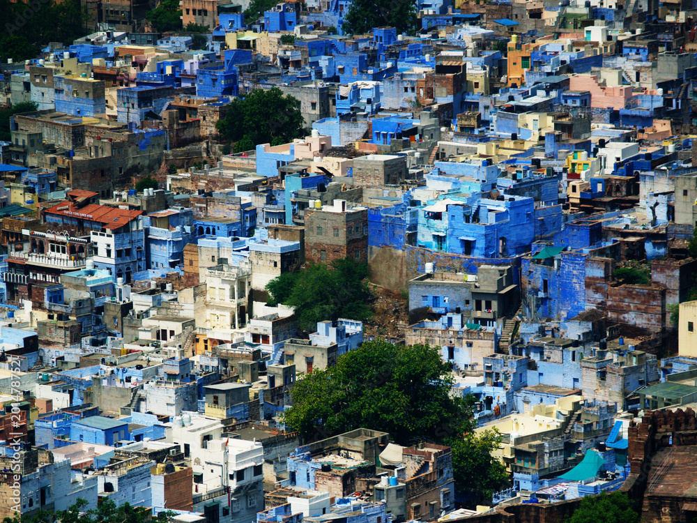 Pittoresque architecture de blue ville, panorama avec beaucoup de batiments en Asie rajasthan