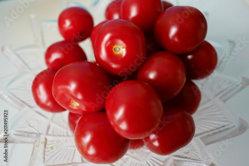 Tomatoes without branches