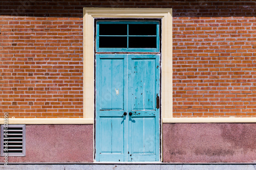 blue_door_brick_wall_01 © 3asy60lf