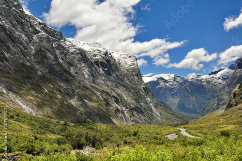 Landscape along Milford Sound Highway, Fiordland National Park, New Zealand