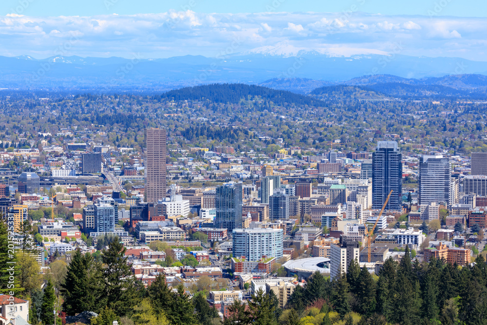 Portland cityscape from Pittock mansion, Oregon, USA