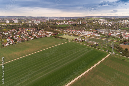 Luftbild mit Blick über die Felder nach Zazenhausen