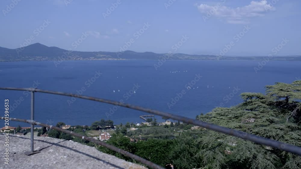 Lago di Bracciano visto dal castello Orsini Odescalchi a Bracciano Lago di Bracciano visto dal castello Orsini Odescalchi a Bracciano