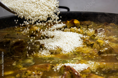 Cocinando una paella