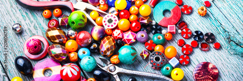 Fotografie, Obraz Making jewelry of beads