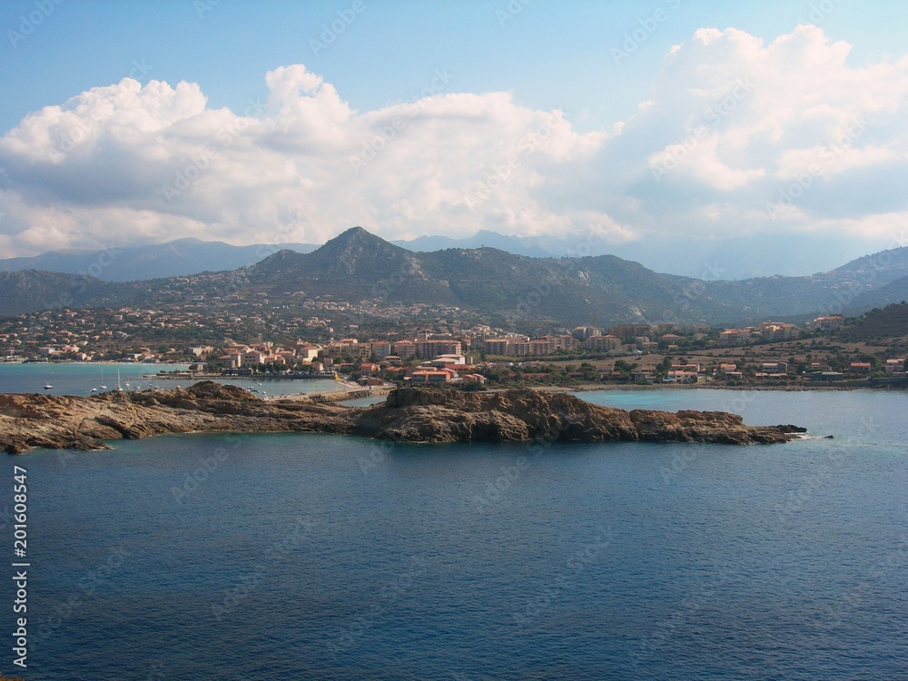 Korsyka, panorama wybrzeża okolicy L'ile Rousse