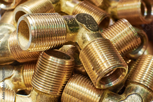 Bronze fittings for pipes. Bronze metallic threaded components.