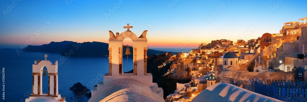 Fototapeta premium Santorini skyline night bell tower