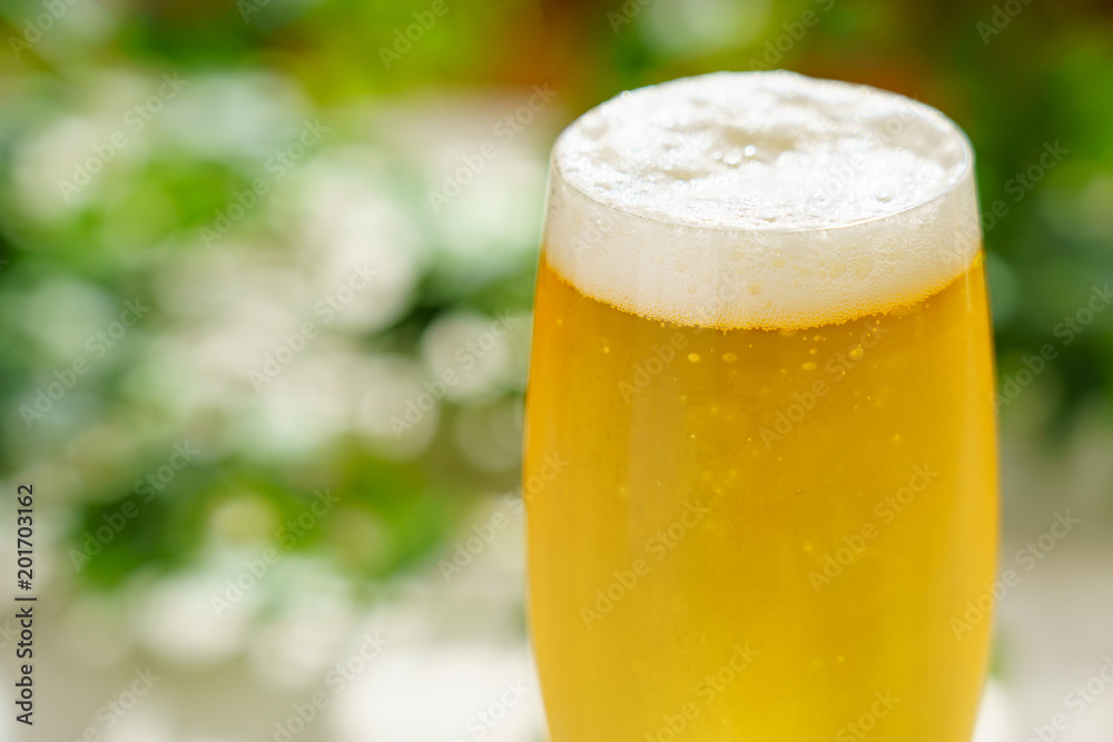 テラスでビール テラスでビール
