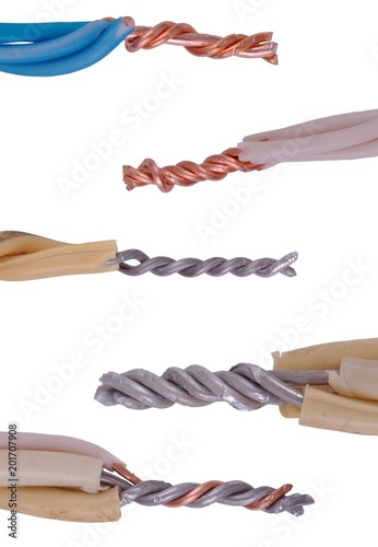 Foto Example of twisting various wires including, improperly joined aluminum and copper wires